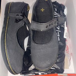 I had these 10 years ago when it was on sale I wore them twice